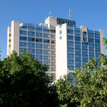 carathotel Basel/Weil am Rhein Отели рядом с достопримечательностью «Железнодорожный вокзал Базель-Бадишер-Банхоф»