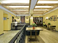 Lushan Yunlianju Chinese Inn (Guling Street) โรงแรมในลูซาน