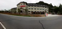 Honghe Manor Hotels in Guixi
