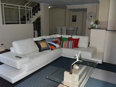 Air8 Unit 25 Apartment in Bunn St with 3 Bedroom Sydney