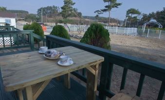 Taean Paradok Pension