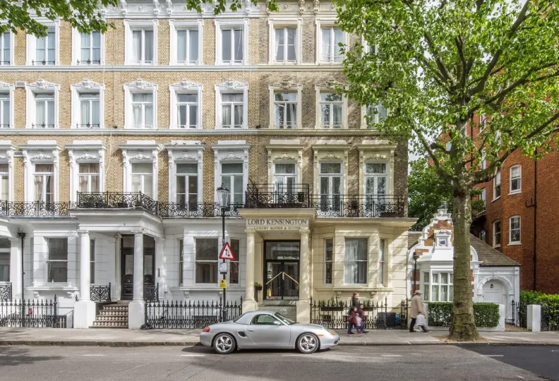 Lord Kensington Hotel