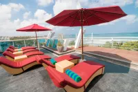 Kutabex Beachfront Hotel - piscina