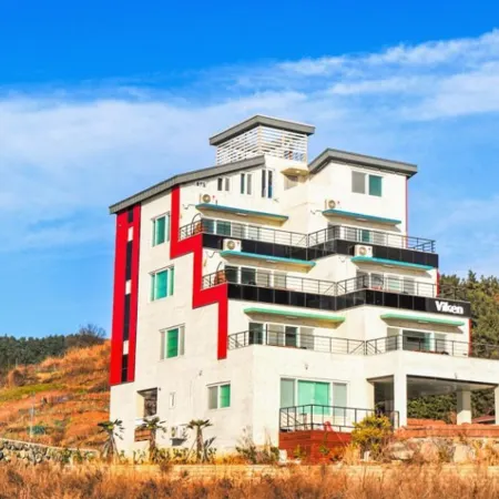 Geoje Biken Kids Pool Villa (Pool for All Rooms, Elevator) Отели рядом с достопримечательностью «Тематический бамбуковый парк «Мэнджонджук»»