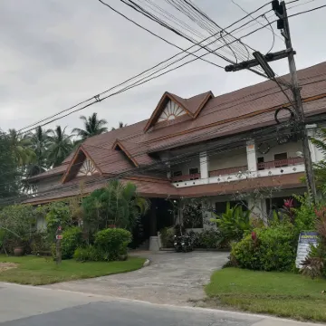 Kanok Buri Resort Hotels near Raja Ferry Port