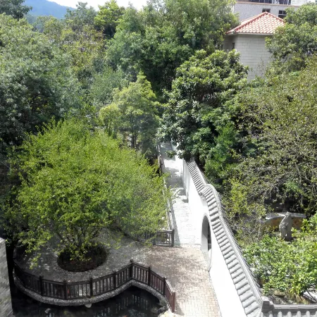 Yijingquan Hotspring Hotel