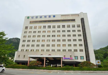 Mokpo Shinan Beach Hotel Отели рядом с достопримечательностью «Yudalsan Mountain»