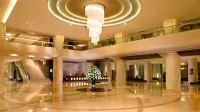 Tianjin Binhai Shengguang Crown International Hotel