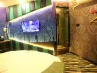 上海泉湾印象主题酒店 - 温馨水床房