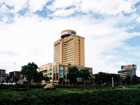 Shen Long Hotel Отели рядом с достопримечательностью «Hunan Technical College of Railway High-speed»