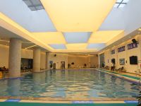 乐山水玲珑主题概念酒店 - 室内游泳池