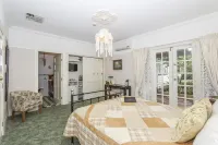 Rosebridge House Bed & Breakfast Adult Retreat Hotels in Gooseberry Hill