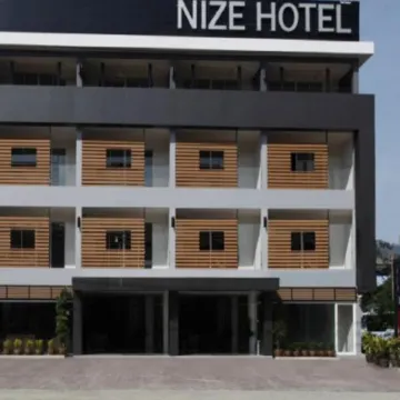 Nize Hotel Отели рядом с достопримечательностью «Пирс Лаем Хин»