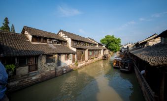 Wuzhen Dongshan Jiang Auntie Hotel