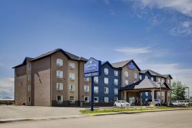 Lakeview Inns & Suites - Fort Nelson