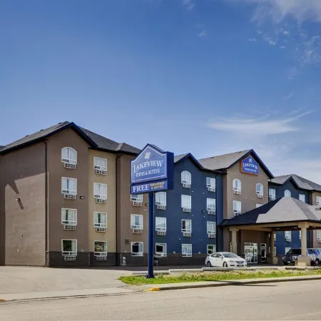 Lakeview Inns & Suites - Fort Nelson