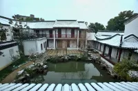 蘇州唐寧第·巡檢司文旅飯店（木瀆古鎮靈岩山店） 易家惠購物中心附近的飯店