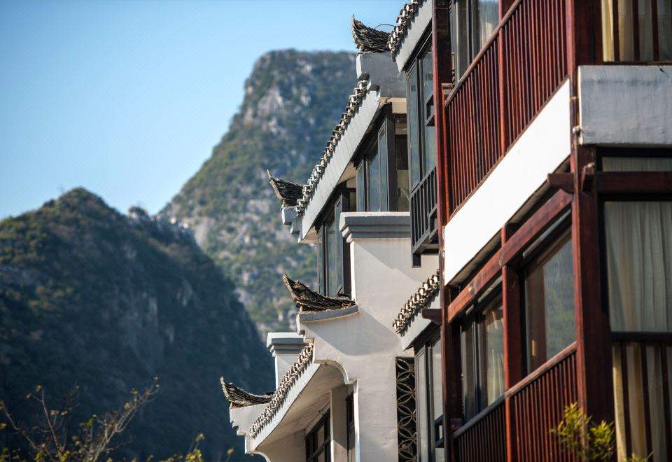 Secret Courtyard Hotel