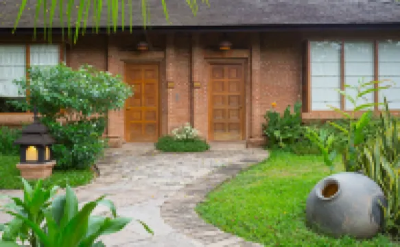 The Hotel @ Tharabar Gate のホテル