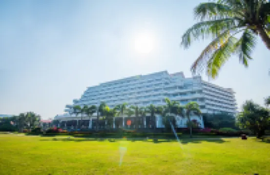 West Coast Resort Hotels in Chengmai