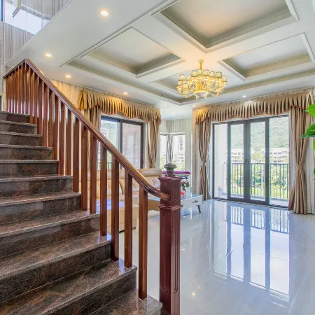 Q Jia · Pinyi Villa (Yangjiang Hailing Island Shili Yintan Store)