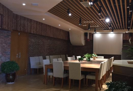 제임스조이스커텔 호텔