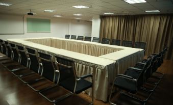 Homeinn Hotel (Shenyang Provincial People's Hospital Wuai Market)