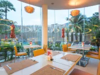 The Beach Heights Resort Отели рядом с достопримечательностью «Большой Будда»