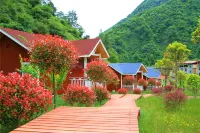 Q加·汶川巴郎山假日飯店 汶川住宿飯店