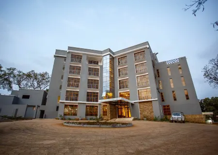 Kilimanjaro Wonders Hotel Отели в г. Моши