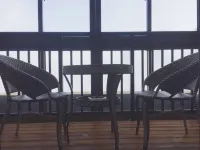 self-cooking seaview apartment