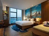 Global Harbor Cruise Hotel Hotels near Xinbei