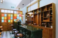 Hutong Li Zhumengju Inn