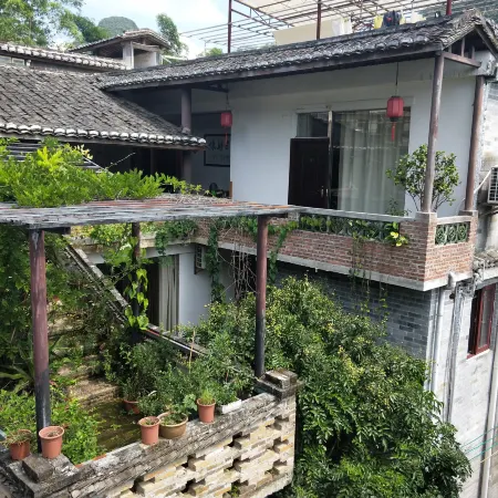 Huangyao Ancient Town Yishugao Hostel