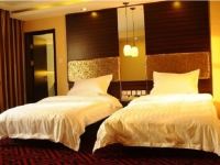速8酒店(郑州航海体育场店) - 高级双床房