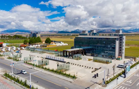 烏蘭雲鵬陽光假日酒店