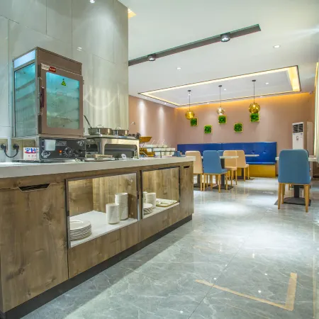 Homeinn Pebble Hotel (Qianjiang Dongfeng Road)