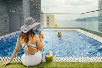 Aaron Hotel - Yüzme Havuzu