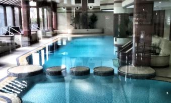 Whitewater Hotel & Spa