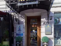 Agni Hotel Hotel berhampiran Jambatan Istana