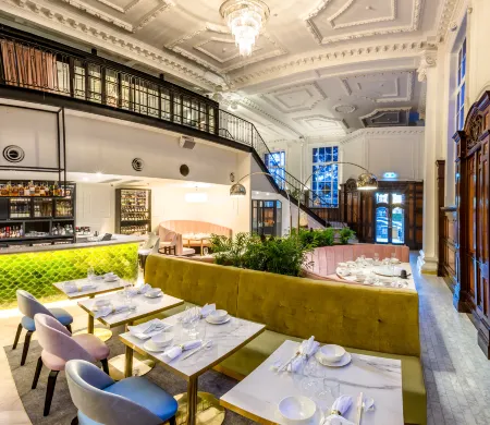 Adina Apartment Hotel Brisbane Отели рядом с достопримечательностью «Queensland Parliament»