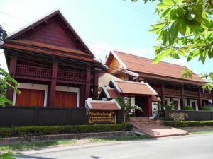 Lakhangthong Boutique Hotel