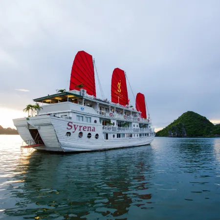 Syrena Cruises