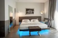 Montenapoleone Suites