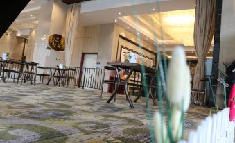 Huaxi Garden Hotel (Qingdao Liuting Airport)