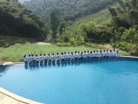 桐庐莪山秘境山乡生活酒店 - 室外游泳池