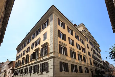 Trianon Borgo Pio Aparthotel