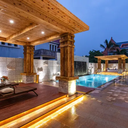 Deluxe Villa Boutique Hostel