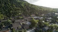 HUAQING PALACE RESORT & SPA - Bergblick