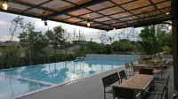 The Residence Thepkanjana Hotel di Samut Sakhon